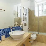 شقة Stylish Duplex In Baixa, Lisbon, & Spacious - Ttl321