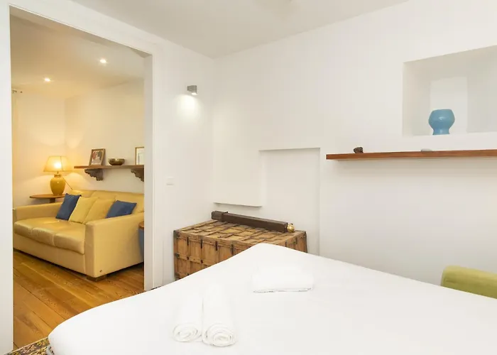 Stylish Duplex In Baixa, Lisbon, & Spacious - Ttl321
