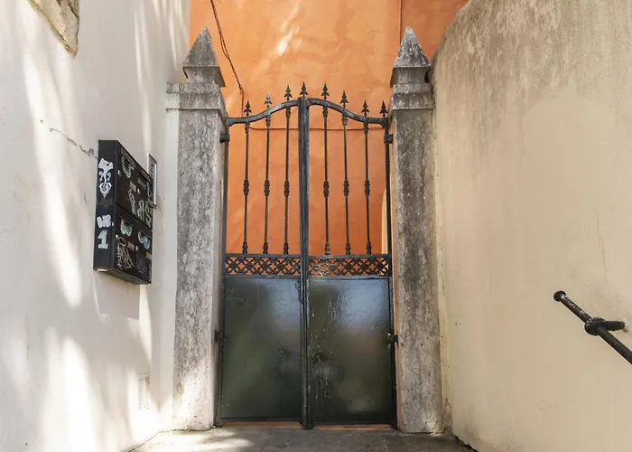 Stylish Duplex In Baixa, Lisbon, & Spacious - Ttl321 * Лиссабон