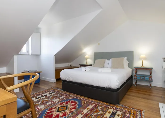 Stylish Duplex In Baixa, Lisbon, & Spacious - Ttl321